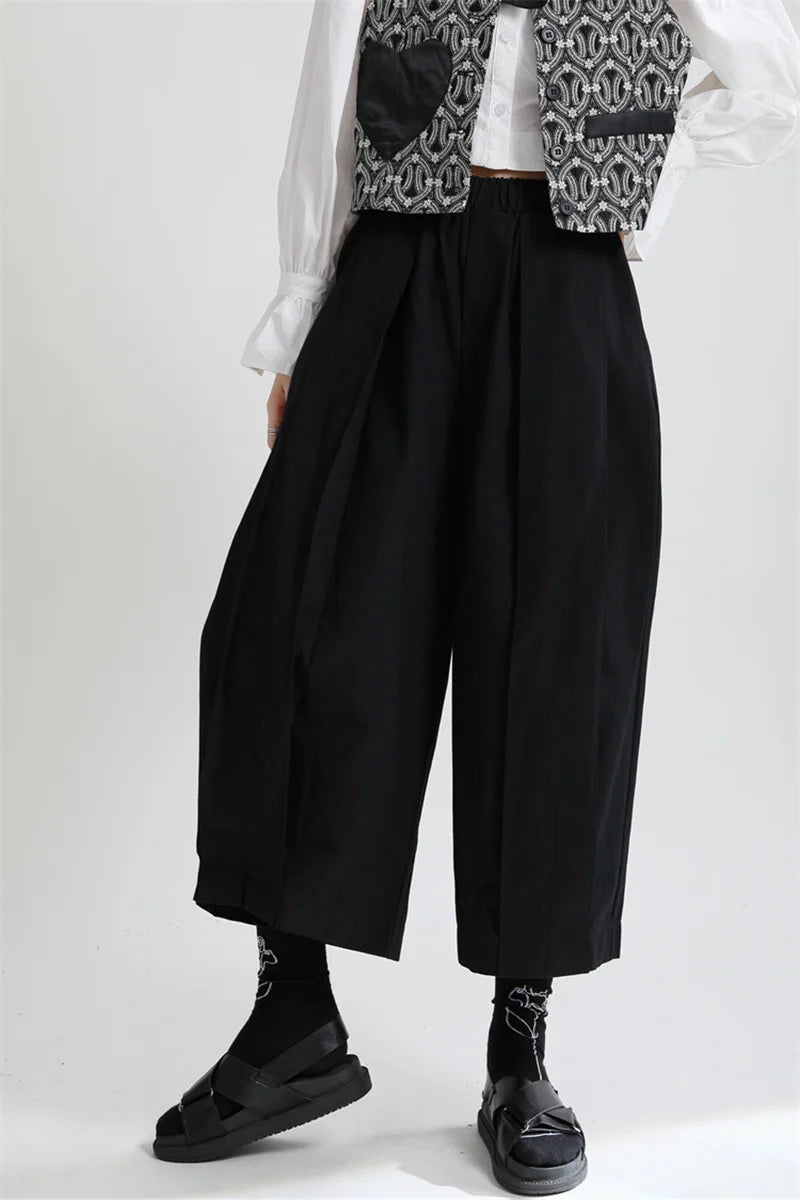 Black Pleated Wide-Leg Trousers